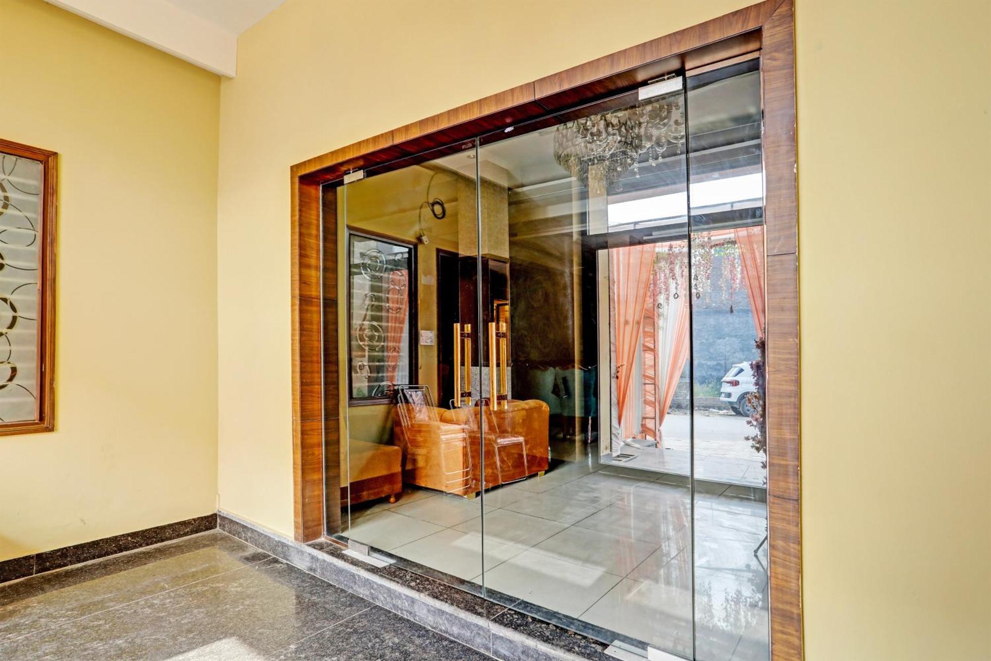 Hotel O Miraas Hotel And Banquet Hall Ludhiana Zewnętrze zdjęcie